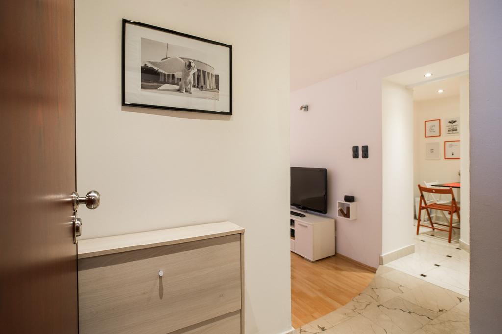 Eazzynight Center Apartment 자그레브 객실 사진
